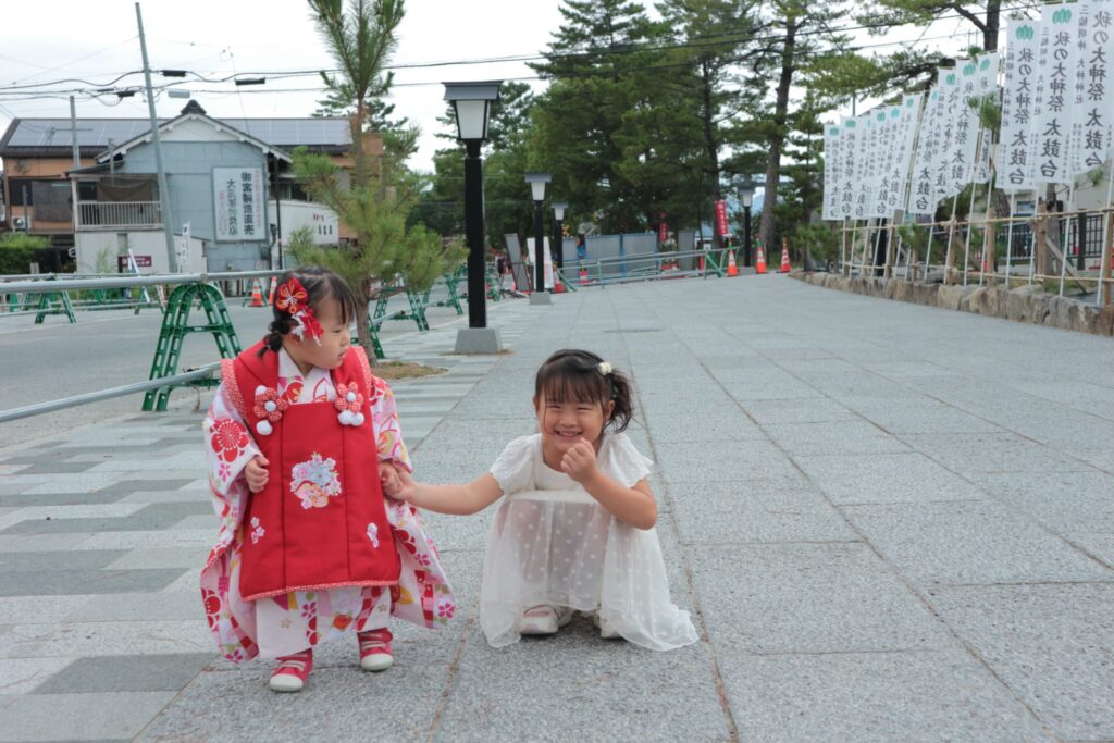 大神神社七五三お参り前の参道
